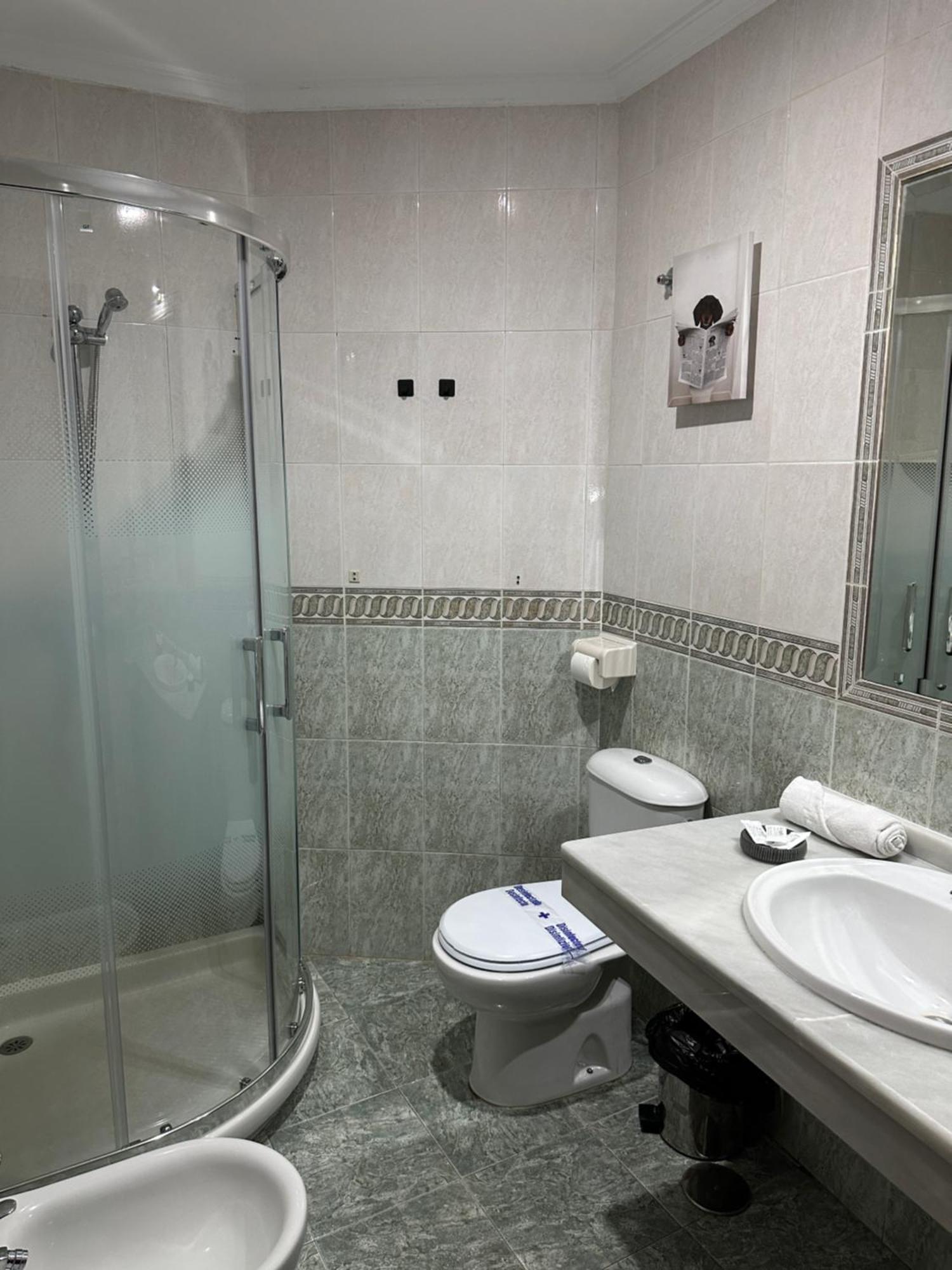Hostal Tarik Hotell Tarifa Exteriör bild