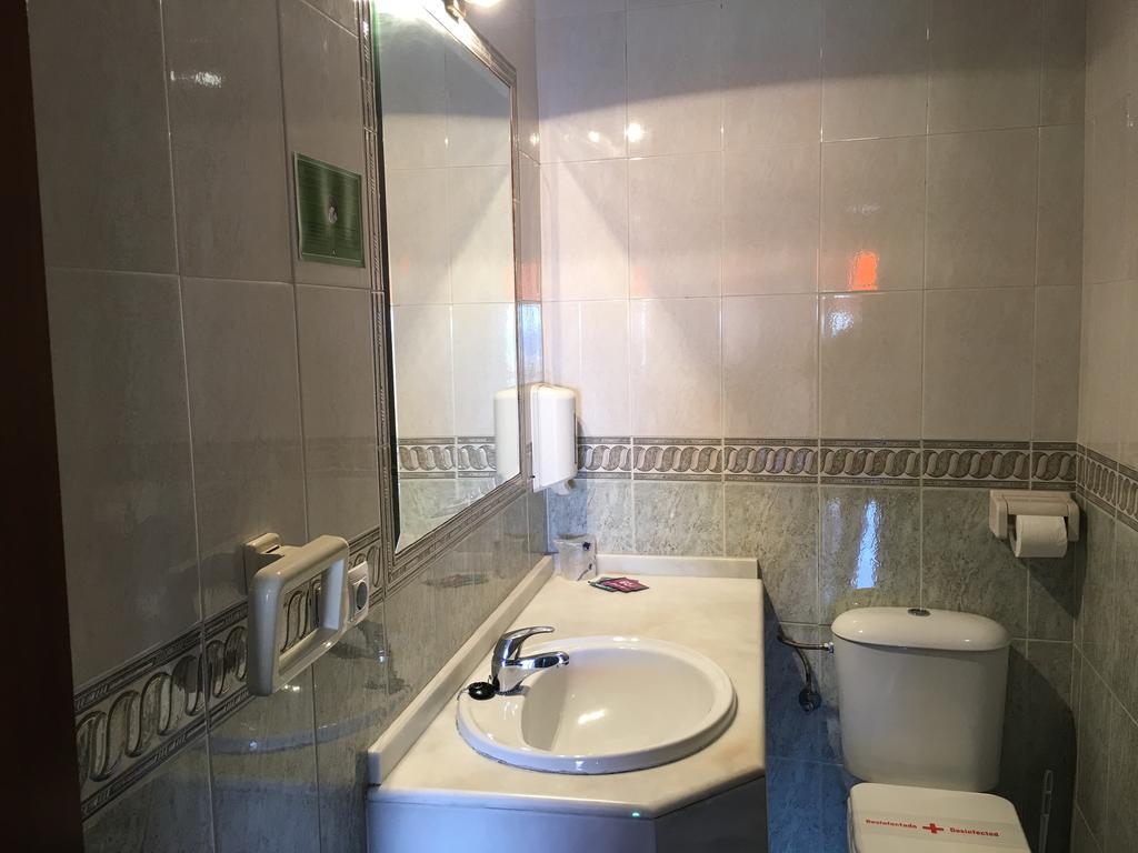 Hostal Tarik Hotell Tarifa Exteriör bild