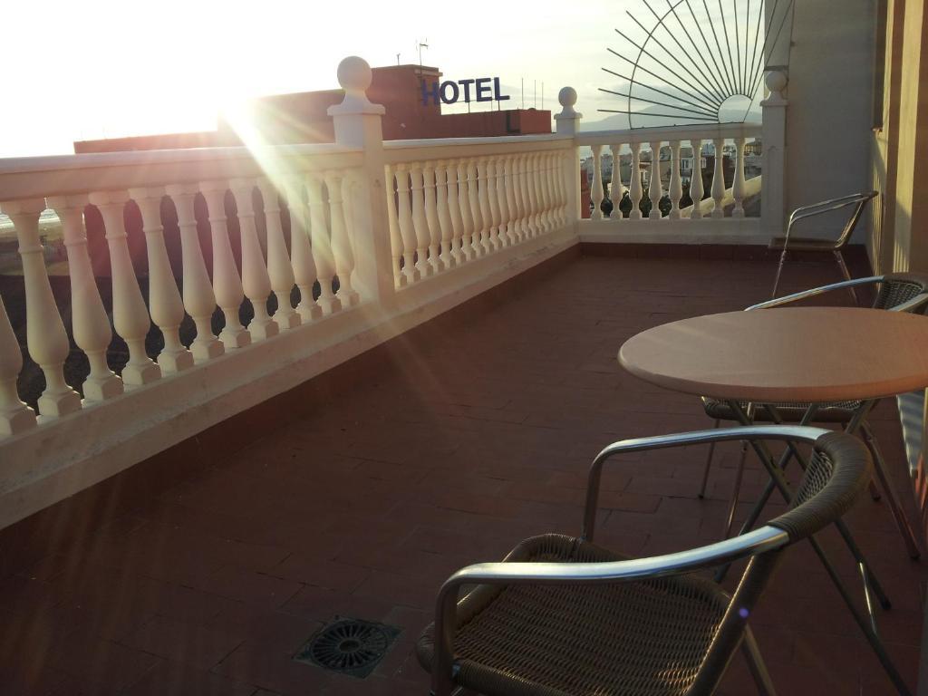 Hostal Tarik Hotell Tarifa Exteriör bild