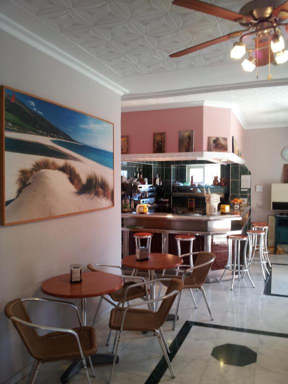 Hostal Tarik Hotell Tarifa Exteriör bild